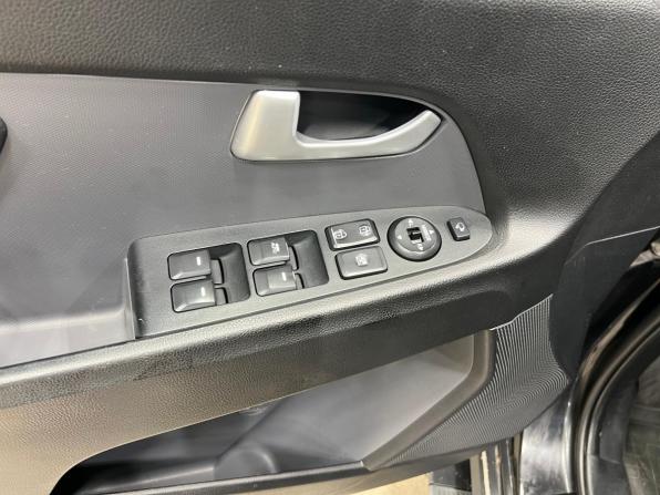 Kia Sportage III с пробегом 2012 года, цена 1 549 000 рублей, 98759 км, внедорожник, Автокод Объявления