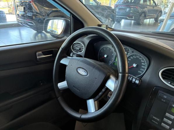 Ford Focus II с пробегом 2005 года, цена 495 000 рублей, 221000 км, седан, Автокод Объявления