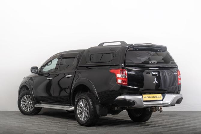 Mitsubishi L200 V с пробегом 2017 года, цена 2 899 000 рублей, 233000 км, offers.body_type.unknown, Автокод Объявления