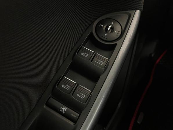 Ford Focus III с пробегом 2013 года, цена 750 000 рублей, 186734 км, хэтчбек, Автокод Объявления