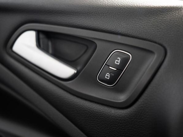 Ford Kuga II Рестайлинг с пробегом 2018 года, цена 1 700 000 рублей, 119986 км, внедорожник, Автокод Объявления