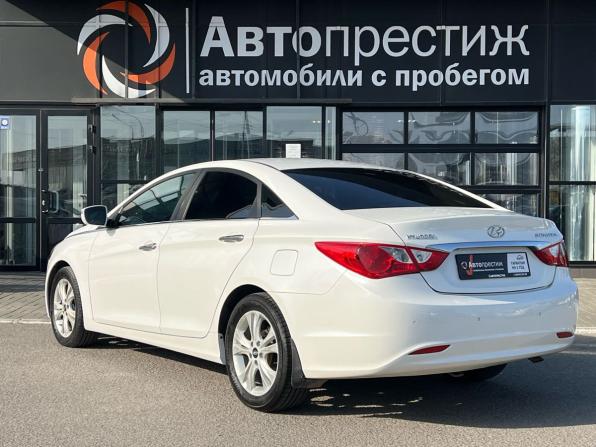 Hyundai Sonata VI (YF) с пробегом 2010 года, цена 929 000 рублей, 254317 км, седан, Автокод Объявления