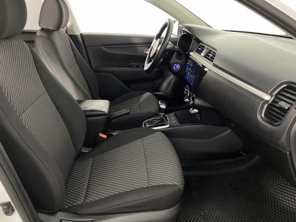 Kia Rio IV с пробегом 2018 года, цена 1 059 000 рублей, 182768 км, седан, Автокод Объявления
