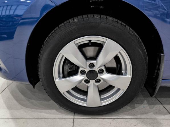 Skoda Rapid II с пробегом 2021 года, цена 1 980 000 рублей, 40688 км, лифтбек, Автокод Объявления