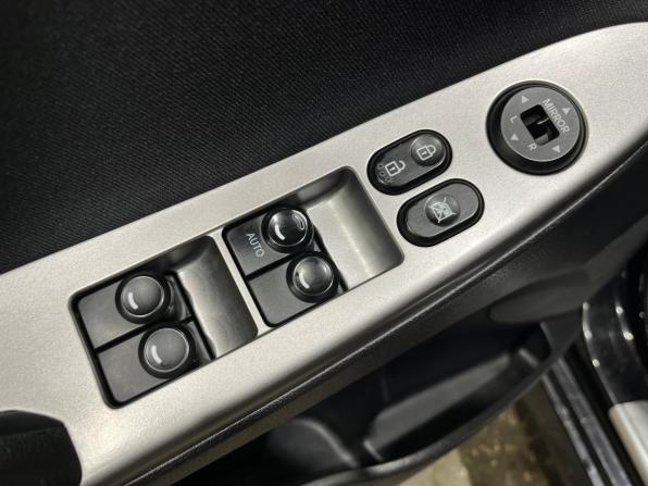 Hyundai Solaris I Рестайлинг с пробегом 2016 года, цена 633 000 рублей, 318079 км, хэтчбек, Автокод Объявления