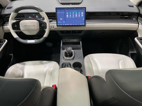 JETOUR DASHING I с пробегом 2023 года, цена 1 750 000 рублей, 74410 км, внедорожник, Автокод Объявления
