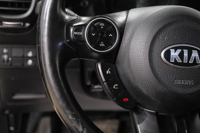 Kia Soul II Рестайлинг с пробегом 2017 года, цена 1 349 000 рублей, 103000 км, хэтчбек, Автокод Объявления