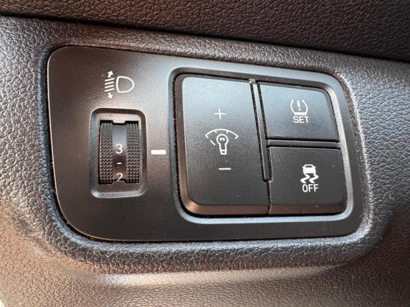 Hyundai Solaris II с пробегом 2018 года, цена 1 200 000 рублей, 126200 км, седан, Автокод Объявления