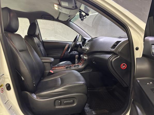 Toyota Highlander II (XU40) Рестайлинг с пробегом 2011 года, цена 1 679 000 рублей, 316867 км, внедорожник, Автокод Объявления