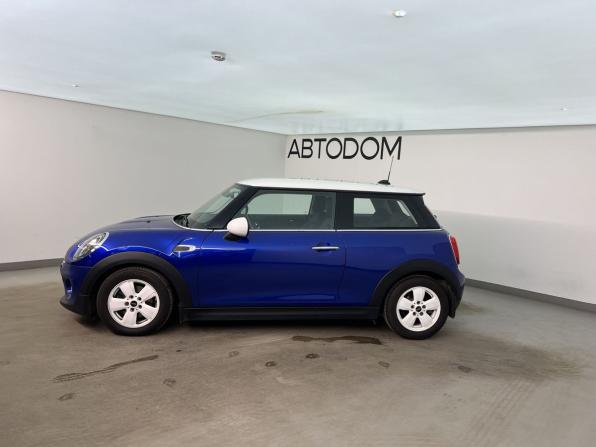 Mini Hatch III (F55/F56) Рестайлинг с пробегом 2018 года, цена 1 480 000 рублей, 148541 км, хэтчбек, Автокод Объявления