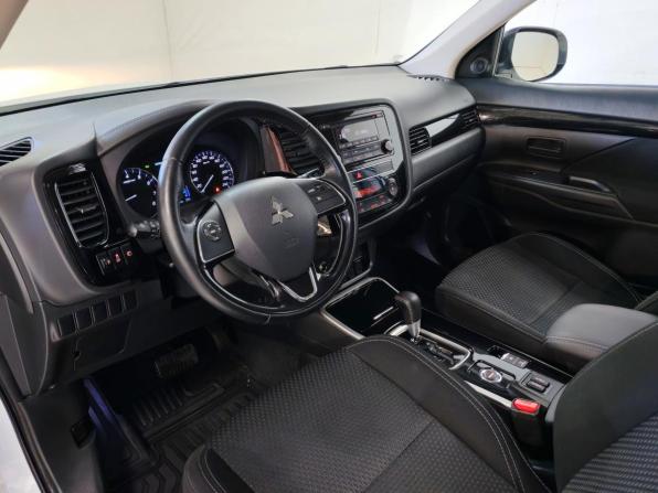 Mitsubishi Outlander III Рестайлинг 3 с пробегом 2019 года, цена 2 075 000 рублей, 136126 км, внедорожник, Автокод Объявления