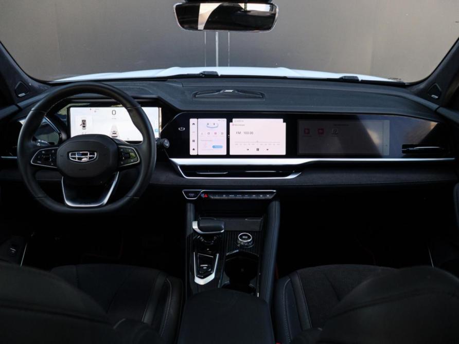 Geely Monjaro I Москва  - изображение 12
