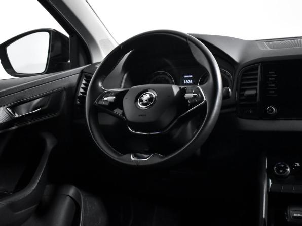 Skoda Karoq I с пробегом 2021 года, цена 1 655 000 рублей, 81005 км, внедорожник, Автокод Объявления