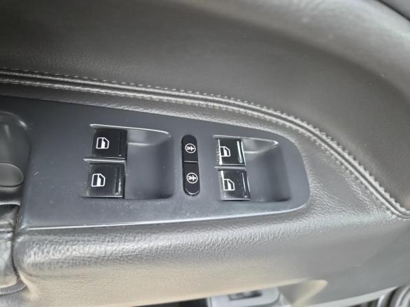 Volkswagen Touareg I Рестайлинг с пробегом 2008 года, цена 1 050 000 рублей, 319530 км, внедорожник, Автокод Объявления