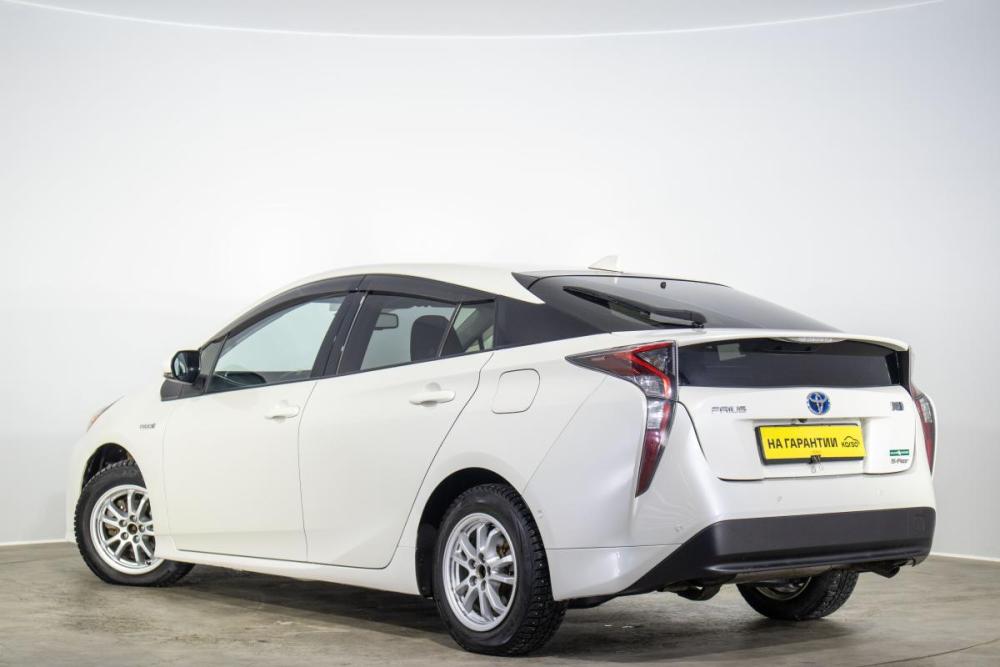 Toyota Prius IV (XW50) Оренбург  - изображение 7