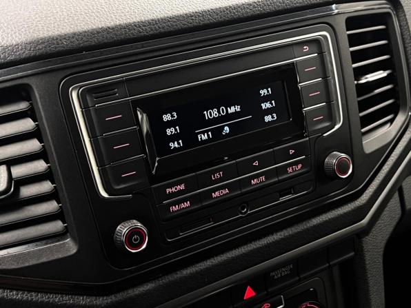 Volkswagen Amarok I Рестайлинг с пробегом 2018 года, цена 2 199 000 рублей, 281265 км, пикап, Автокод Объявления