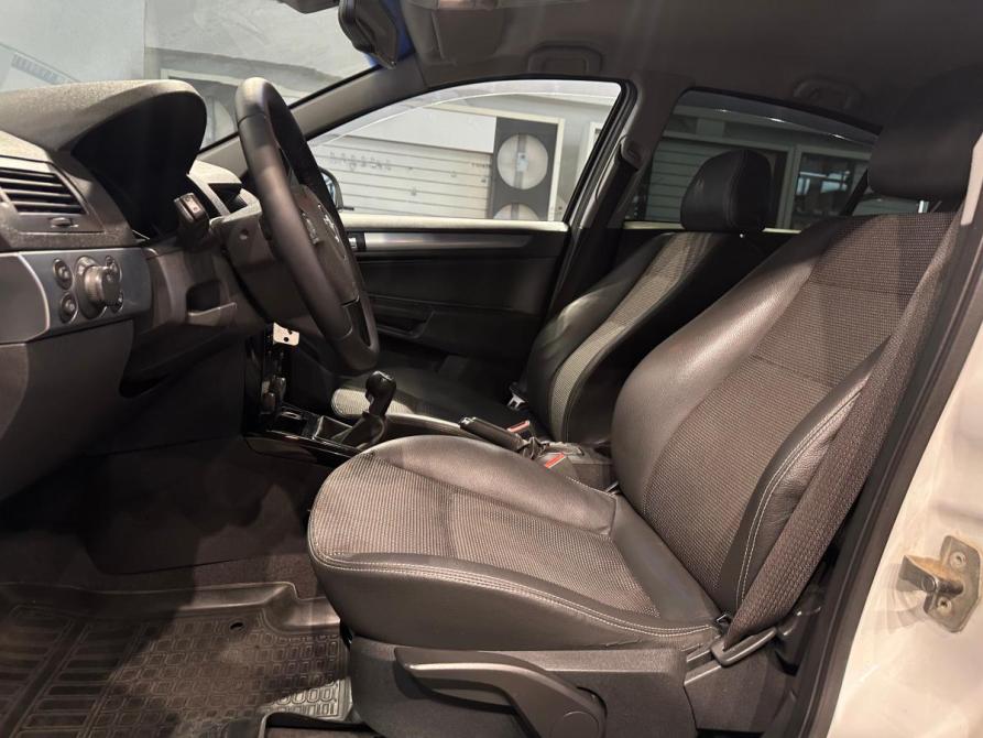 Opel Astra H Рестайлинг Краснодар  - изображение 10