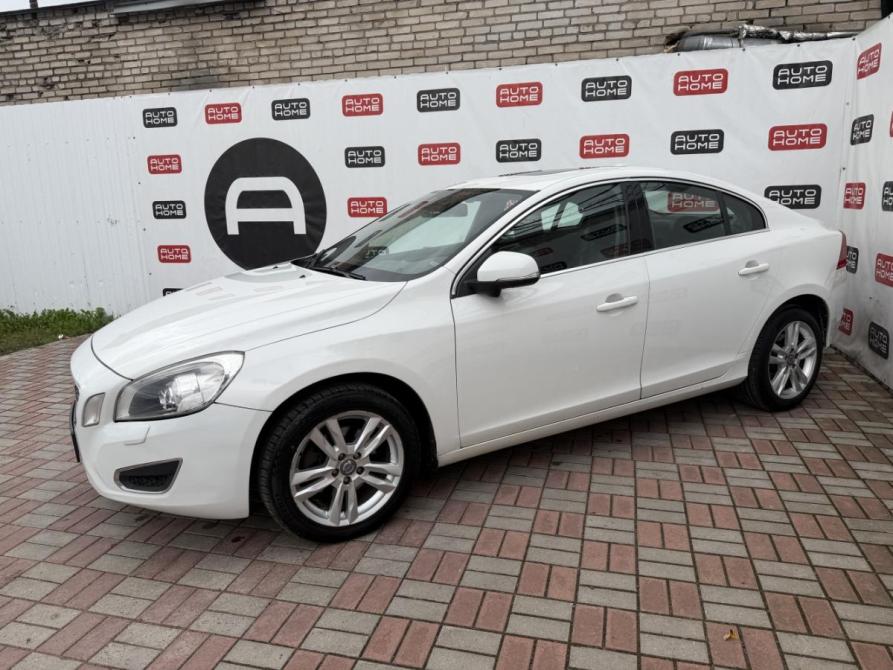 Volvo S60 II Рестайлинг Санкт-Петербург  - изображение 1