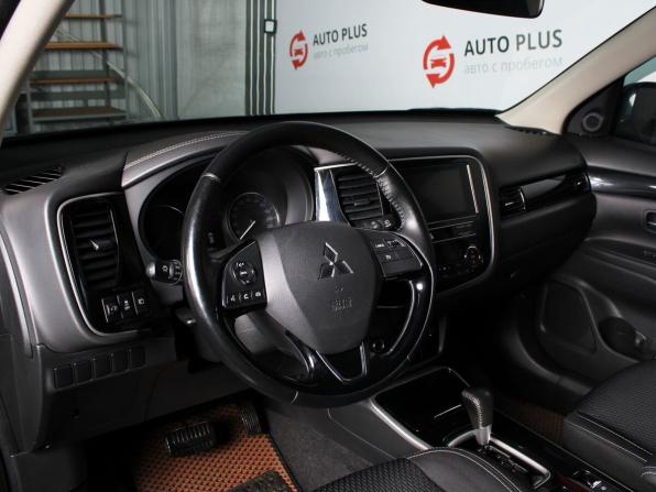 Mitsubishi Outlander III Рестайлинг 3 с пробегом 2019 года, цена 2 099 000 рублей, 131000 км, внедорожник, Автокод Объявления