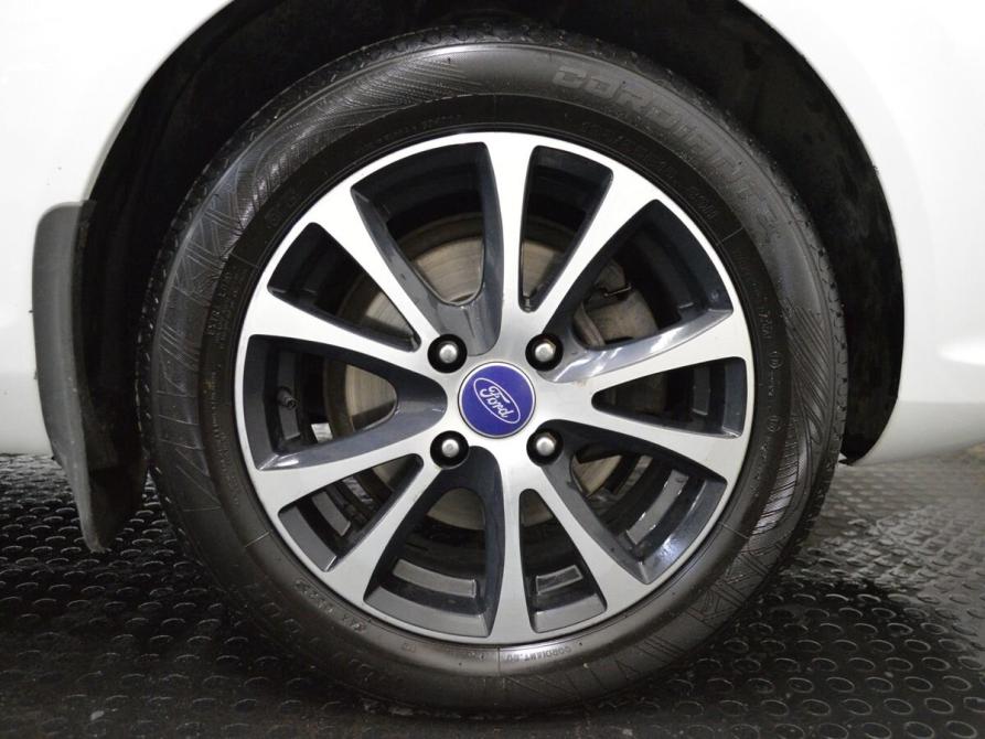 Ford Fiesta Mk6 Рестайлинг Санкт-Петербург  - изображение 9