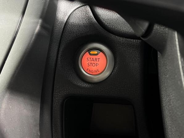 Nissan Note II Рестайлинг с пробегом 2017 года, цена 875 000 рублей, 71025 км, хэтчбек, Автокод Объявления