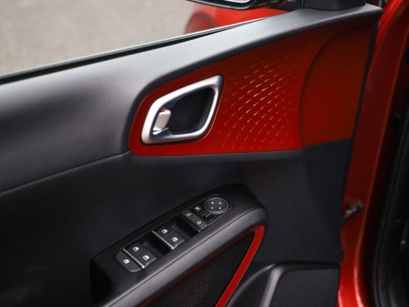 Kia Soul III с пробегом 2022 года, цена 2 449 000 рублей, 29295 км, хэтчбек, Автокод Объявления