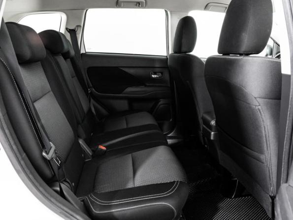 Mitsubishi Outlander III Рестайлинг 3 с пробегом 2019 года, цена 1 999 000 рублей, 126385 км, внедорожник, Автокод Объявления