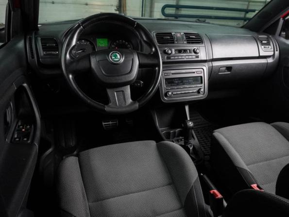 Skoda Fabia II Рестайлинг с пробегом 2012 года, цена 874 000 рублей, 110532 км, хэтчбек, Автокод Объявления
