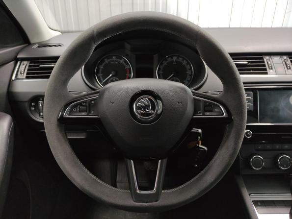 Skoda Octavia III (A7) Рестайлинг с пробегом 2019 года, цена 1 789 000 рублей, 99940 км, универсал, Автокод Объявления