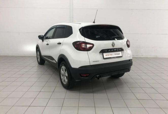 Renault Kaptur I с пробегом 2018 года, цена 1 320 000 рублей, 136364 км, внедорожник, Автокод Объявления