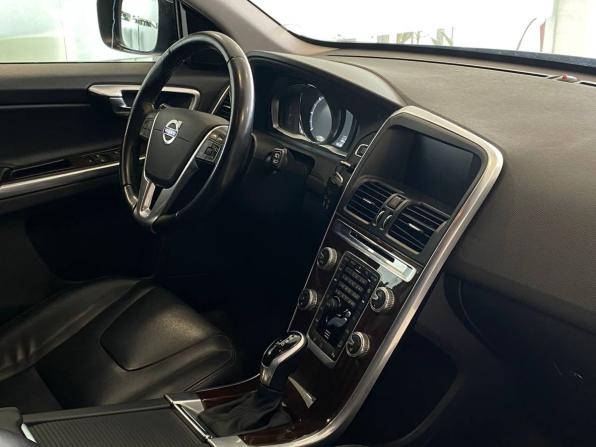 Volvo XC60 I Рестайлинг с пробегом 2015 года, цена 2 397 000 рублей, 111380 км, внедорожник, Автокод Объявления