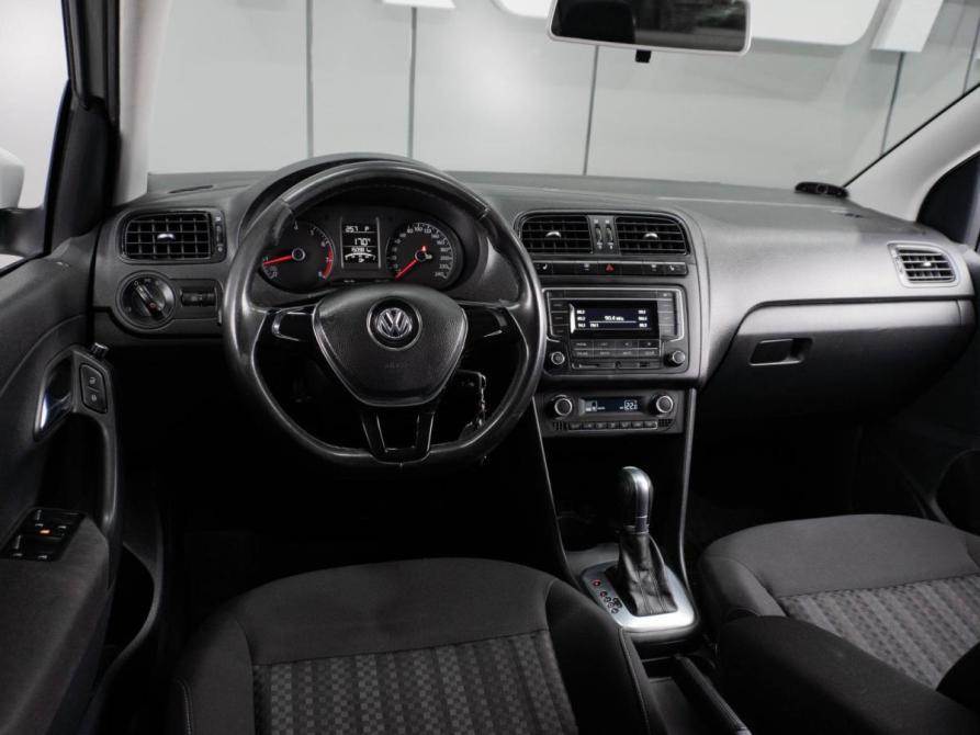 Volkswagen Polo V Рестайлинг Тюмень  - изображение 6