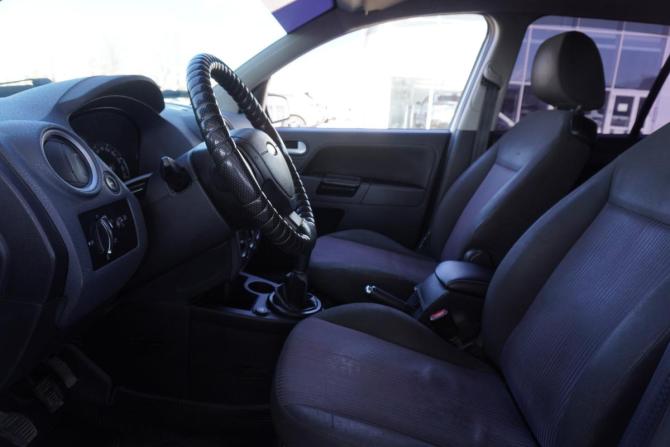 Ford Fusion I Рестайлинг с пробегом 2008 года, цена 390 000 рублей, 262000 км, хэтчбек, Автокод Объявления