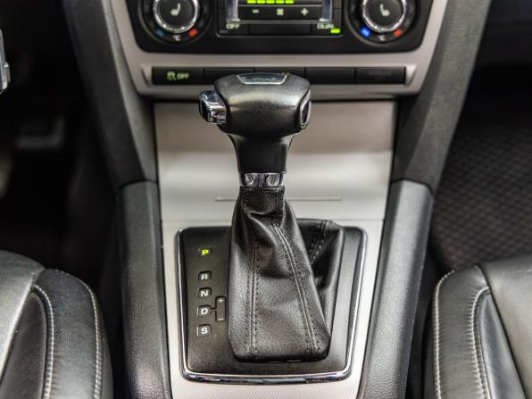 Skoda Octavia II (A5) Рестайлинг с пробегом 2012 года, цена 1 048 000 рублей, 161221 км, лифтбек, Автокод Объявления