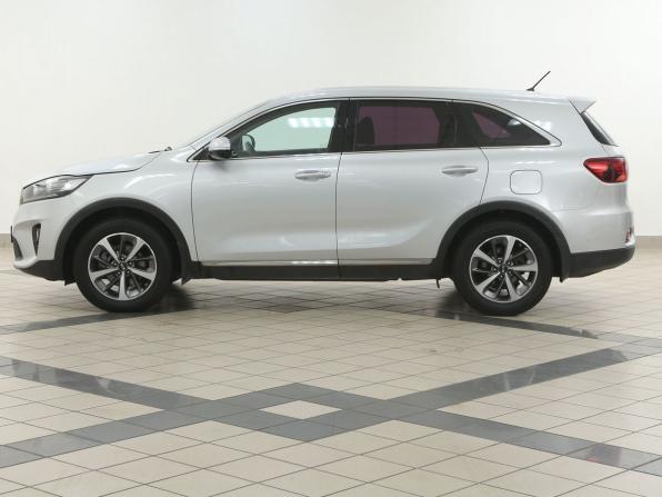Kia Sorento II Рестайлинг с пробегом 2019 года, цена 2 100 000 рублей, 139000 км, внедорожник, Автокод Объявления