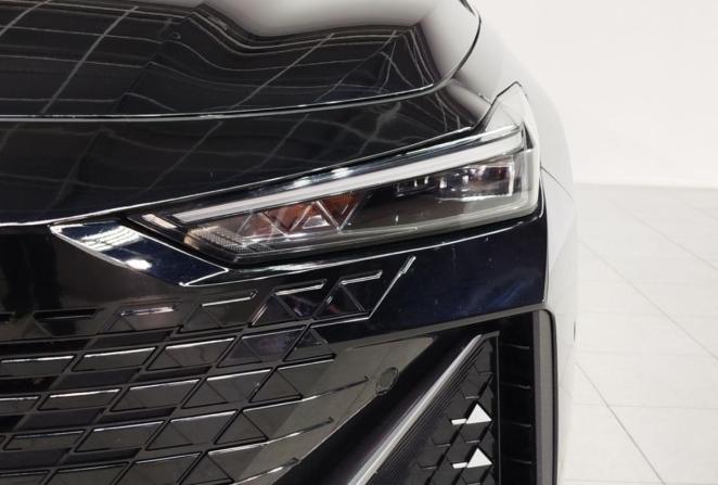 Changan UNI-V I с пробегом 2023 года, цена 2 178 000 рублей, 34591 км, лифтбек, Автокод Объявления