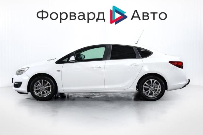 Opel Astra J Рестайлинг с пробегом 2014 года, цена 765 000 рублей, 174536 км, седан, Автокод Объявления