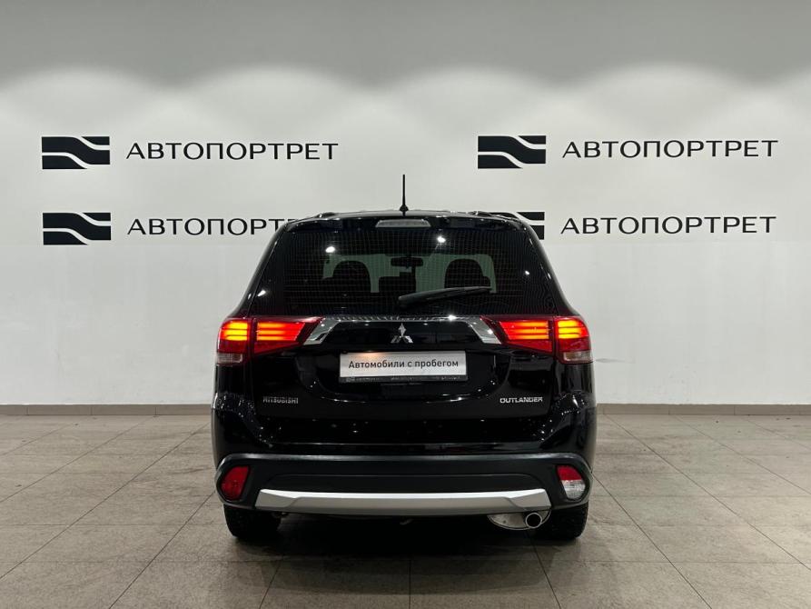 Mitsubishi Outlander III Рестайлинг 2 Санкт-Петербург  - изображение 6