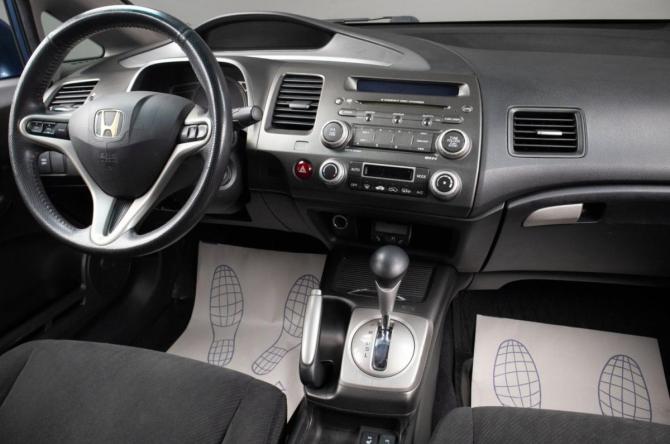 Honda Civic VIII с пробегом 2009 года, цена 779 000 рублей, 111500 км, седан, Автокод Объявления