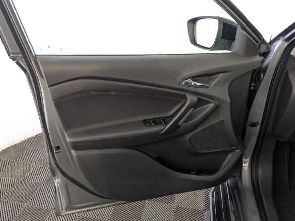 Chevrolet Tracker IV с пробегом 2022 года, цена 1 700 000 рублей, 17773 км, внедорожник, Автокод Объявления