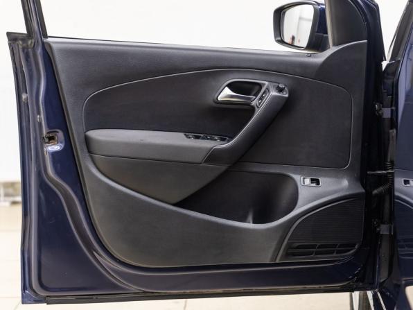 Volkswagen Polo V с пробегом 2012 года, цена 788 000 рублей, 188028 км, седан, Автокод Объявления
