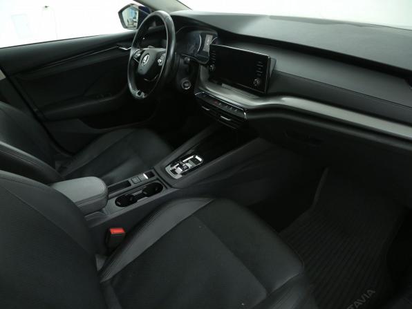 Skoda Octavia IV (A8) с пробегом 2021 года, цена 1 716 000 рублей, 171700 км, лифтбек, Автокод Объявления