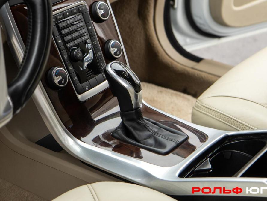 Volvo XC70 II Рестайлинг Москва  - изображение 15