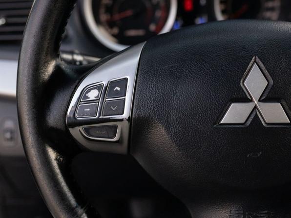 Mitsubishi Lancer X Рестайлинг с пробегом 2011 года, цена 555 000 рублей, 404398 км, седан, Автокод Объявления
