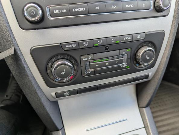 Skoda Octavia II (A5) Рестайлинг с пробегом 2012 года, цена 760 000 рублей, 164612 км, лифтбек, Автокод Объявления