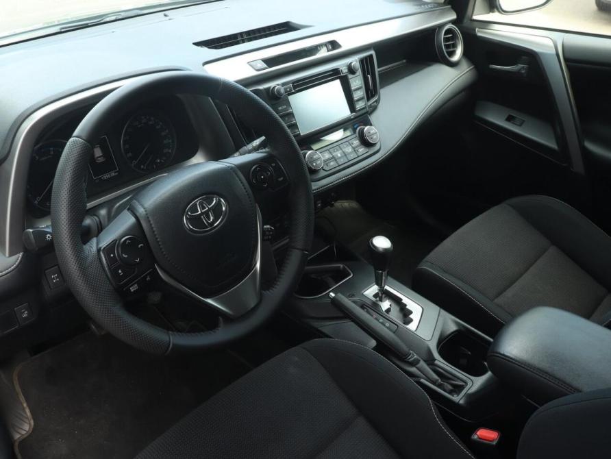 Toyota RAV4 IV (XA40) Рестайлинг Казань  - изображение 5