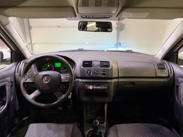 Skoda Fabia II Рестайлинг с пробегом 2013 года, цена 249 000 рублей, 573169 км, хэтчбек, Автокод Объявления