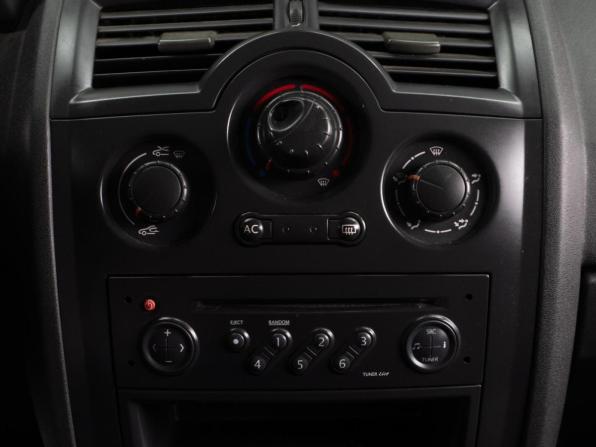 Renault Megane II с пробегом 2004 года, цена 329 000 рублей, 185382 км, седан, Автокод Объявления