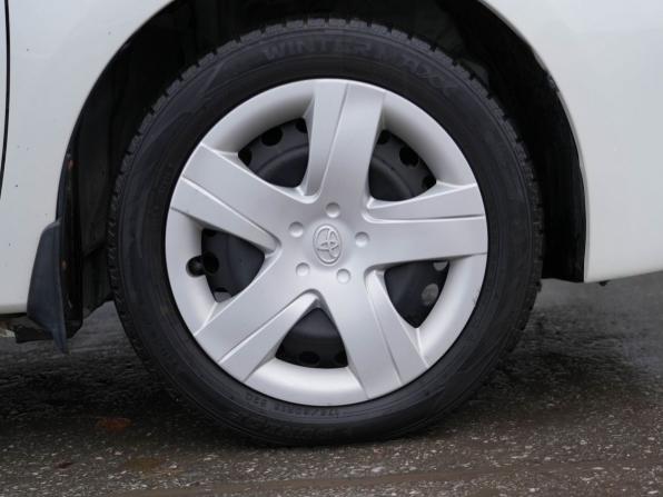 Toyota Ractis II с пробегом 2013 года, цена 850 000 рублей, 144378 км, хэтчбек, Автокод Объявления