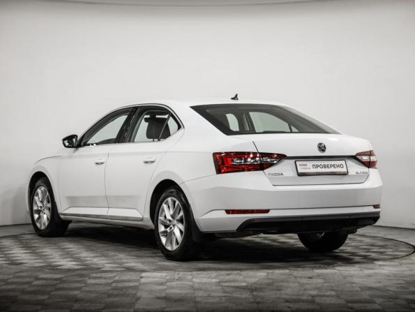 Skoda Superb III с пробегом 2018 года, цена 1 799 000 рублей, 142200 км, лифтбек, Автокод Объявления